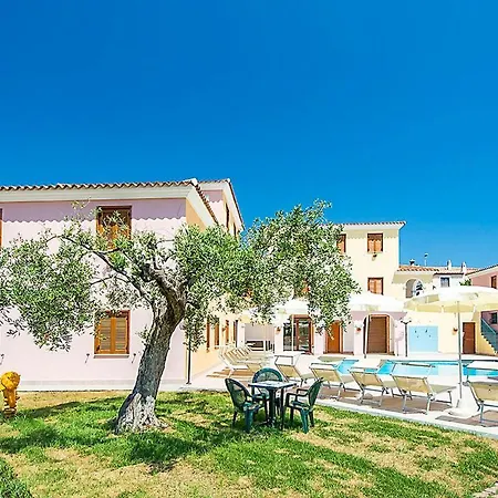 Bilo 4 Lägenhet Orosei