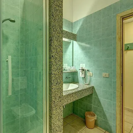 Bilo 4 アパート オロゼーイ